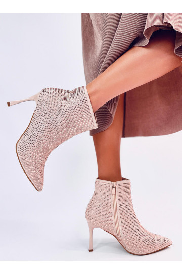 Stiefel mit dünnem Absatz...