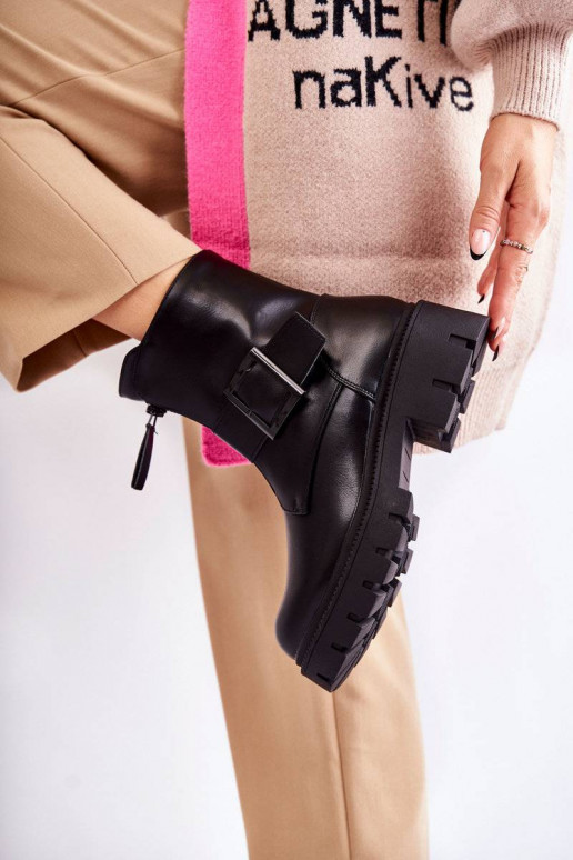 Warme Stiefel mit Reißverschlüssen in Schwarz Torey