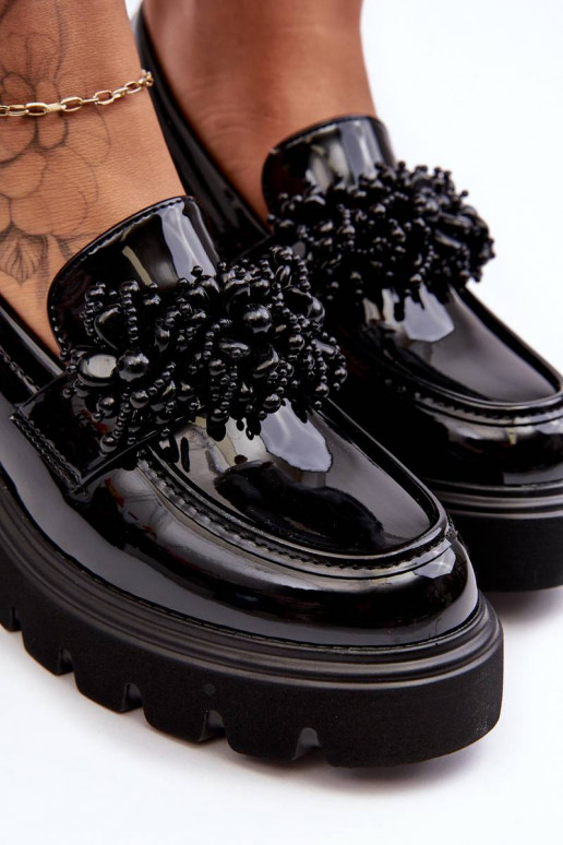 Damen-Lacklederschuhe mit Ornamenten... Damen-Lacklederschuhe mit Ornamenten...