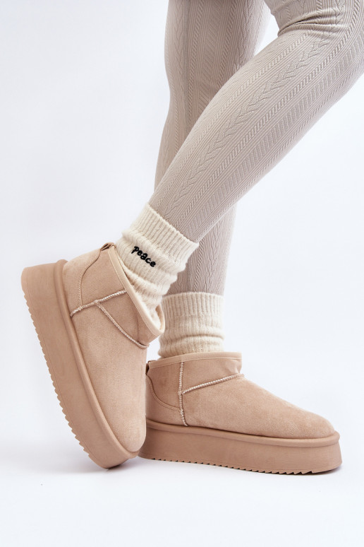 Schneestiefel mit massiver Sohle in...