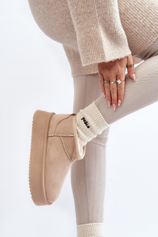 Schneestiefel mit massiver Sohle in...