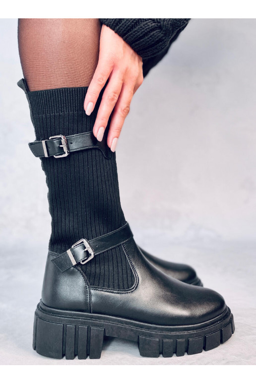 Lange Stiefel in der Farbe Schwarz...