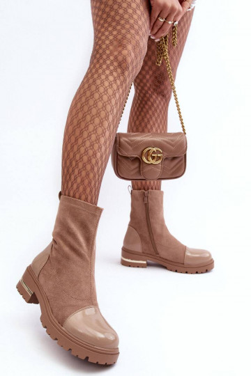 Stiefel des klassischen Modells mit breiten Absätzen in der Farbe Beige von Shendete