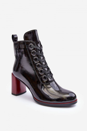 Schnürstiefeletten mit Lackeffekt und Absatz in Schwarz von S.Barski 2