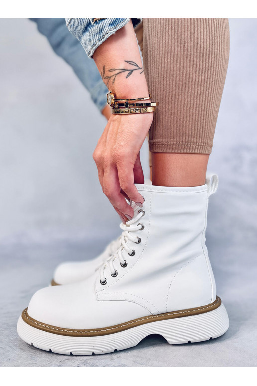 Stiefel mit Schnürsenkeln in der Farbe Weiß PEDDY WHITE