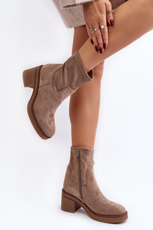 Stiefel mit Absätzen beige Farbe Argastis