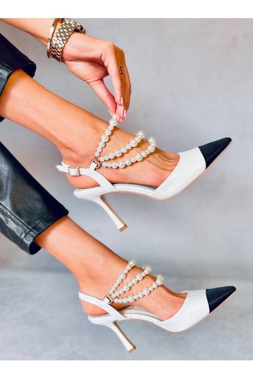 Schuhe mit Perlenverzierung HARMONY...