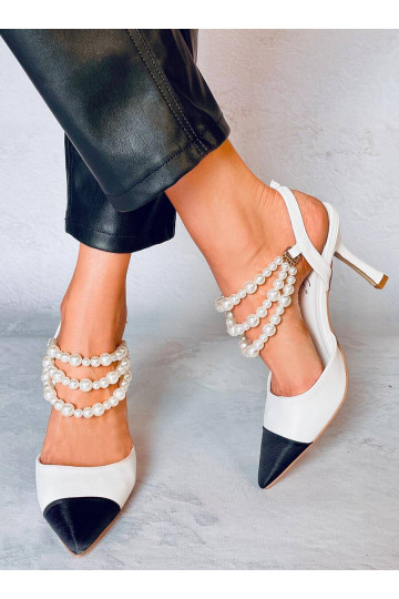 Schuhe mit Perlenverzierung... 2