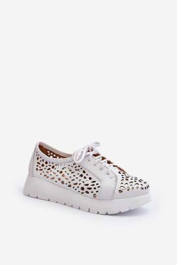 Schuhe mit durchbrochenen... 2