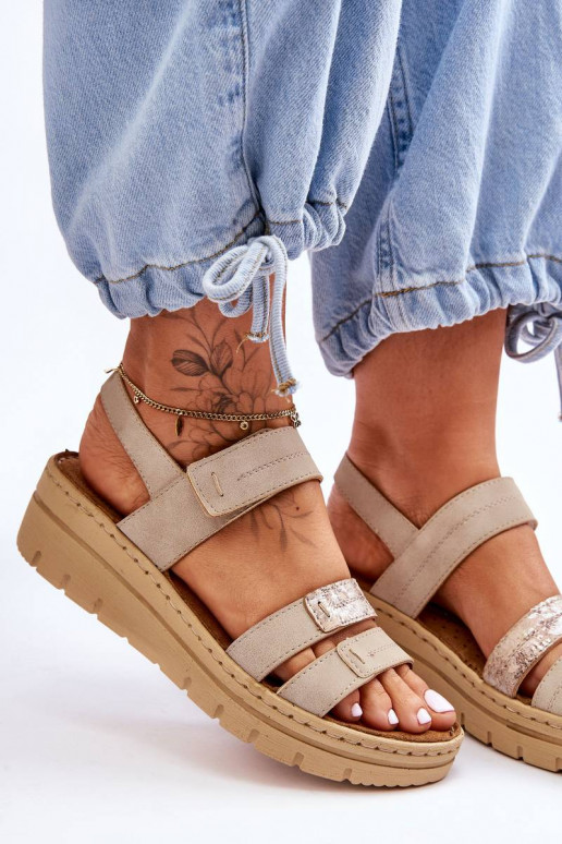 Sandalen mit Klebeverschlüssen beige Fresh Look
