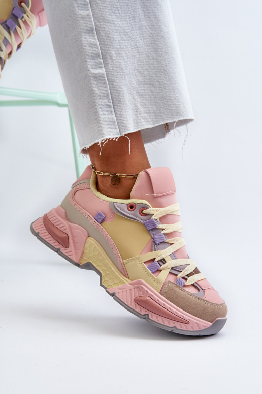 Snekersy-Schuhe mit massiver Sohle in...