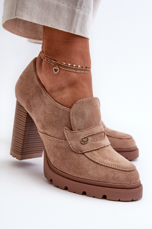 Schuhe aus Öko-Wildleder mit Absätzen beige Larmaves