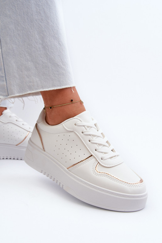 Sneakers-Modellschuhe mit Plateau in... Sneakers-Modellschuhe mit Plateau in...