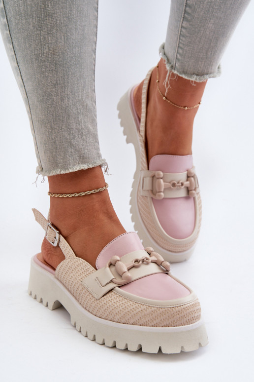 Damensandalen mit breiten Absätzen...