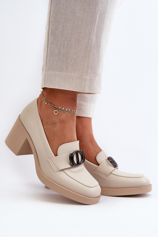 Schuhe mit Absätzen mit Ornamenten beige Nedarea