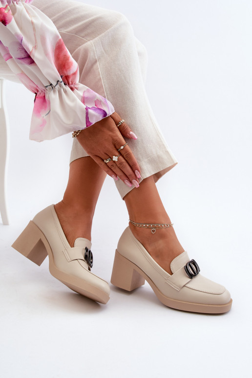 Schuhe mit Absätzen mit Ornamenten beige Nedarea