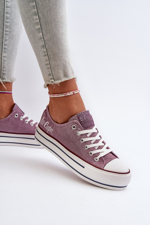 Freizeitschuhe mit massiver Sohle... Freizeitschuhe mit massiver Sohle...