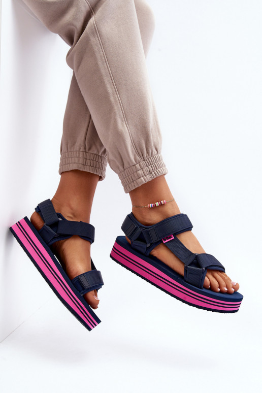 Damensandalen mit Plateau Lee Cooper... Damensandalen mit Plateau Lee Cooper...