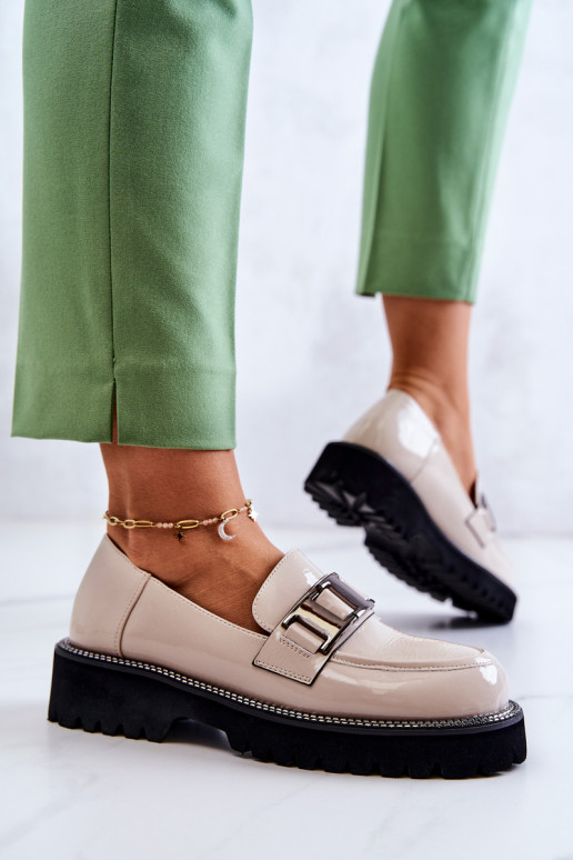 Batai su lako efektu dramblio kaulo... Batai su lako efektu dramblio kaulo...