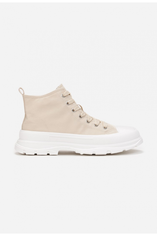 Freizeitschuhe mit beiger Sohle Freizeitschuhe mit beiger Sohle