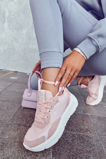 Modische Sneakers Modell...