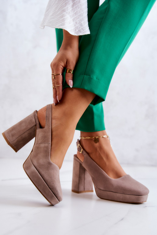 Beige Wildlederschuhe Beige Wildlederschuhe