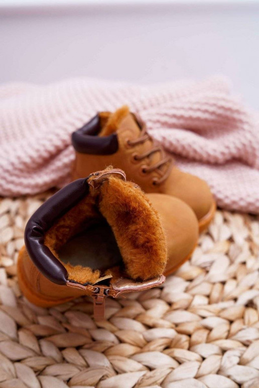 Warme braune Kinderstiefel Warme braune Kinderstiefel