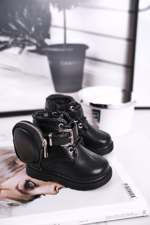 Warme Kinderschuhe in schwarzer Farbe Warme Kinderschuhe in schwarzer Farbe