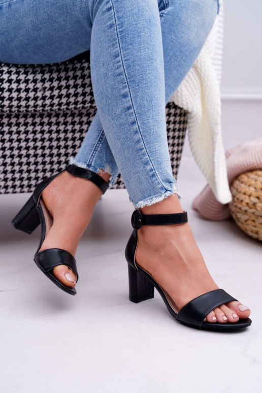 Damen-Sandalen mit hohen Absätzen in der Farbe Schwarz Lexi