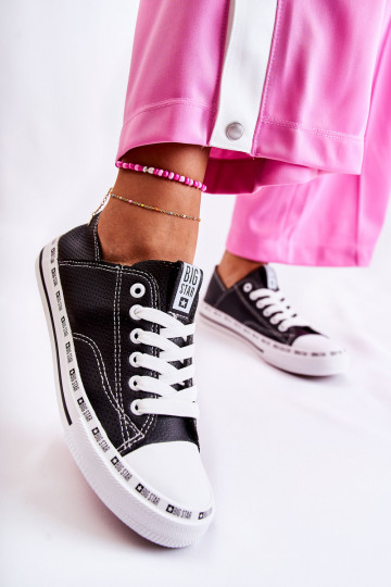 Damenschuhe Big Star mit durchbrochenen Elementen in der Farbe Schwarz FF274023