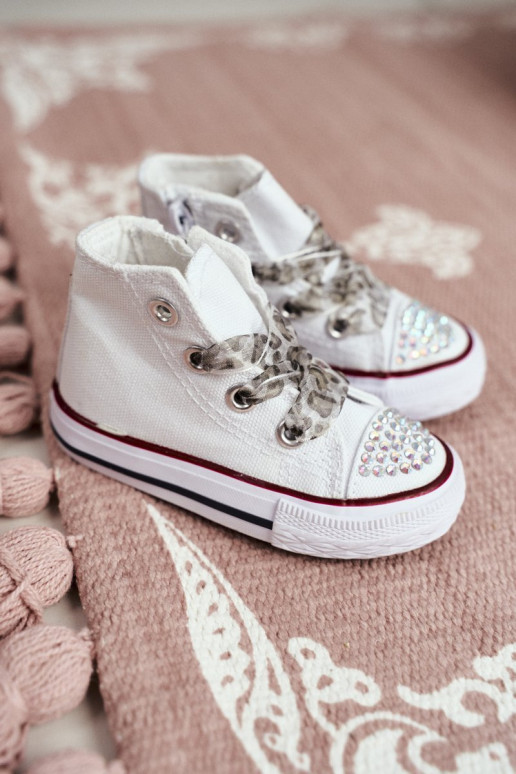 Kinder-Freizeitschuhe mit glitzernden Ösen in der Farbe Weiß Smile