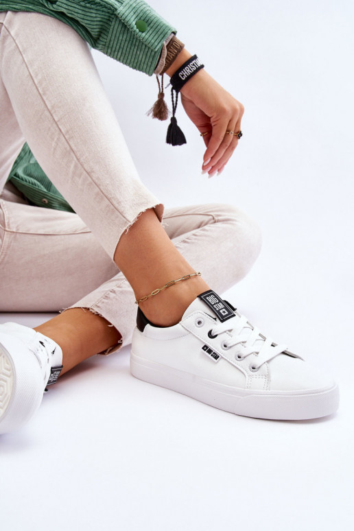 Sneakers Big Star EE274312 Weiß-schwarze Farben Sneakers Big Star EE274312 Weiß-schwarze Farben