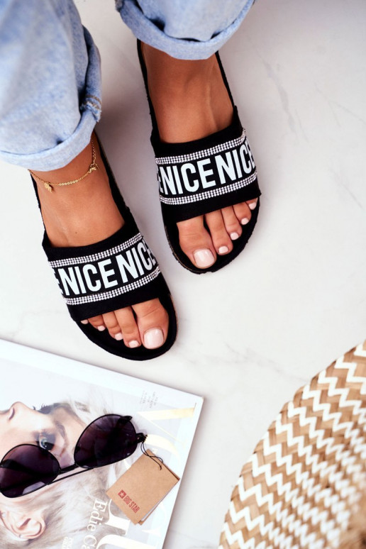 Hausschuhe mit funkelnden Augen in der Farbe Schwarz Be Nice Hausschuhe mit funkelnden Augen in der Farbe Schwarz Be Nice