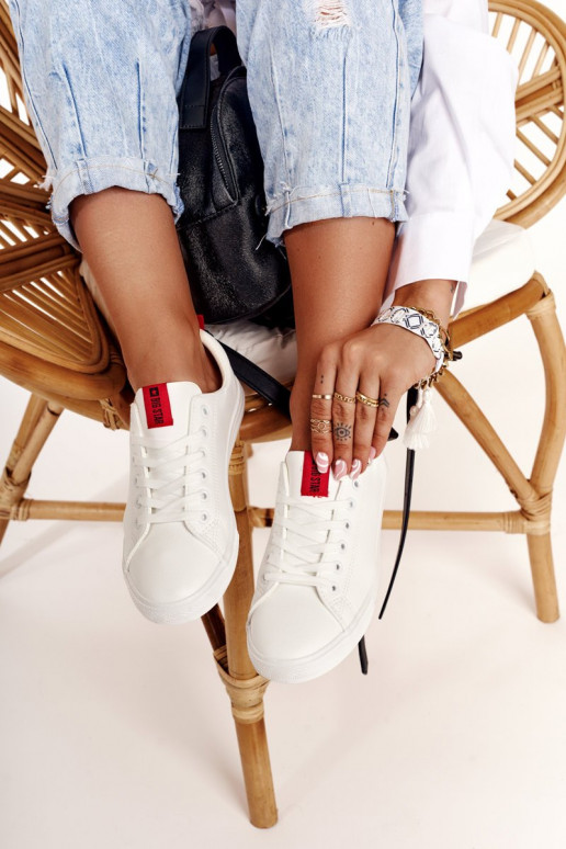 Sneakers aus Naturleder mit Zierstreifen BIG STAR DD274685 weiße Farbe