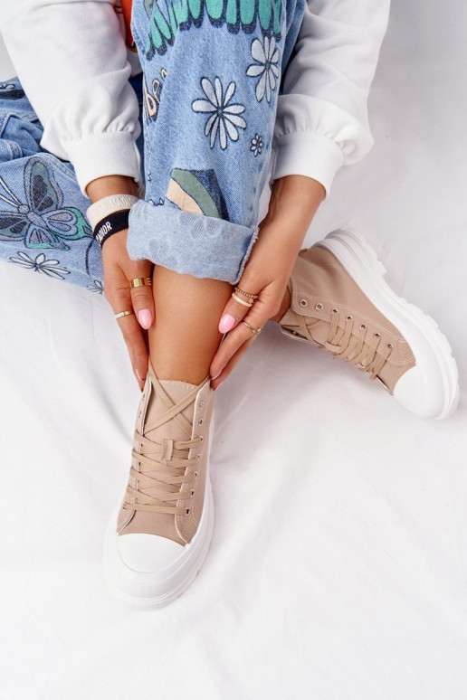 Hellbraune Trissy-Freizeitschuhe mit breiten Sohlen Hellbraune Trissy-Freizeitschuhe mit breiten Sohlen