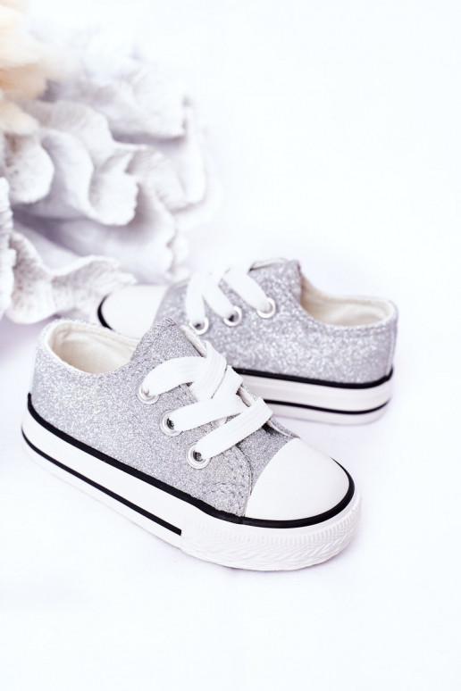Kinder-Freizeitschuhe mit glänzender silberner Bling-Bling-Farbe Kinder-Freizeitschuhe mit glänzender silberner Bling-Bling-Farbe