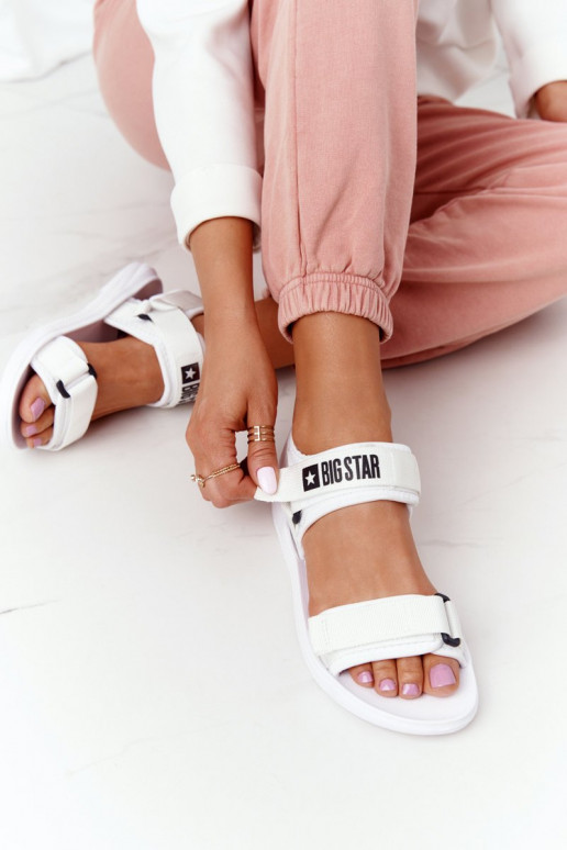 Sportliche Sandalen Big Star HH274A026 in weißer Farbe Sportliche Sandalen Big Star HH274A026 in weißer Farbe