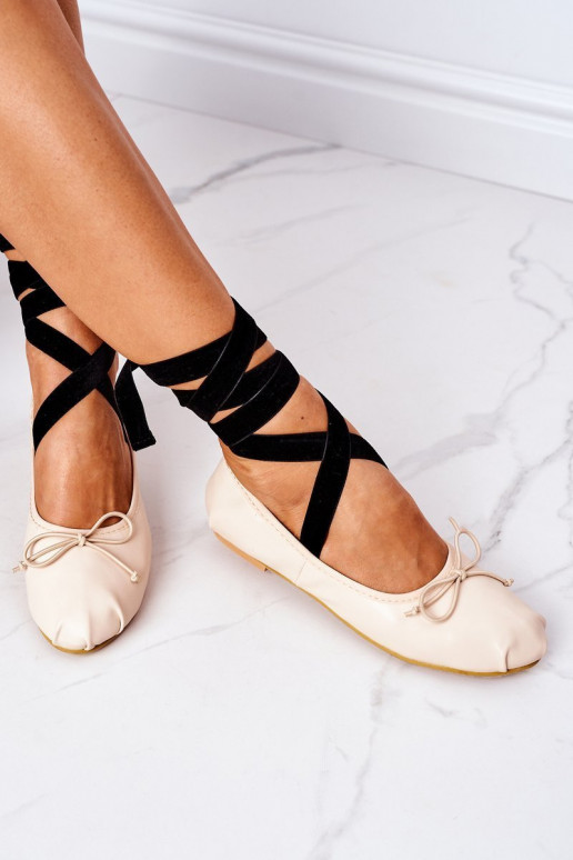 Ballerinas mit Bändern Lu Boo Nude Ballerinas mit Bändern Lu Boo Nude