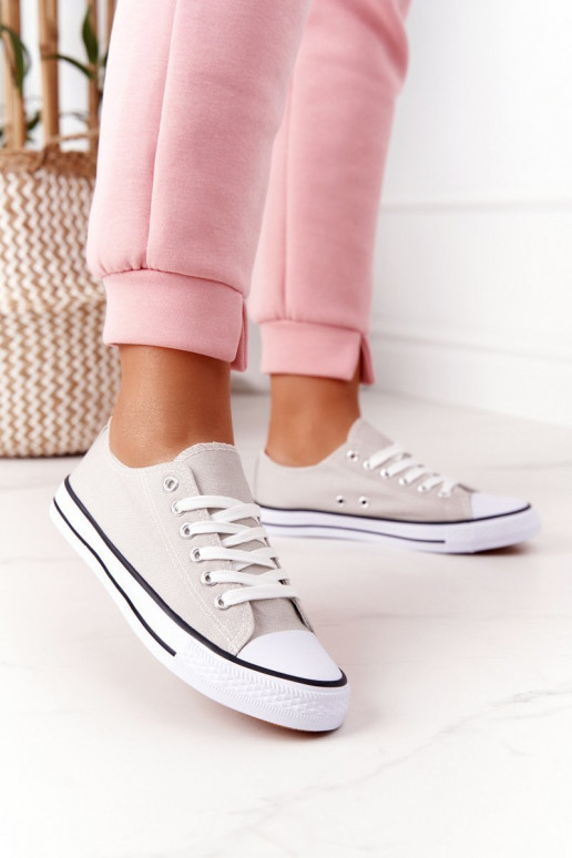 Freizeitschuhe des klassischen Modells in grauer Farbe Freizeitschuhe des klassischen Modells in grauer Farbe