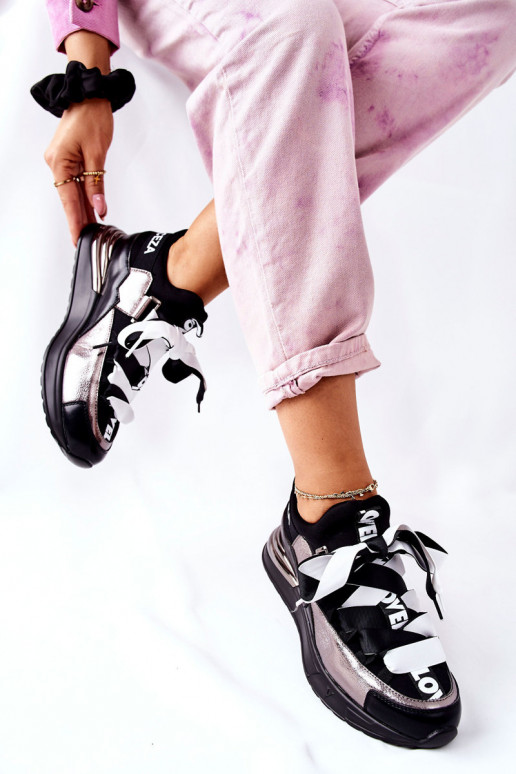 Schuhe im Sportstil, Sneakers-Modell, Schuhe in Schwarz und Silber, Dexla Schuhe im Sportstil, Sneakers-Modell, Schuhe in Schwarz und Silber, Dexla