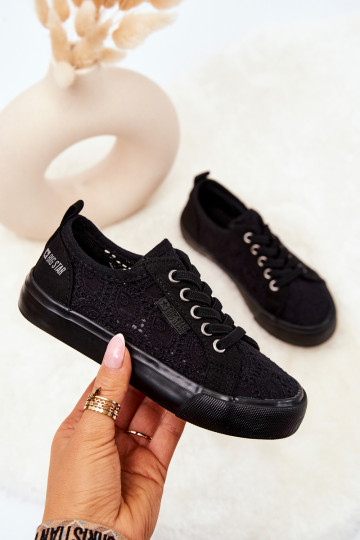 Freizeitschuhe mit durchbrochenen Elementen Big Star JJ374011 schwarze Farbe