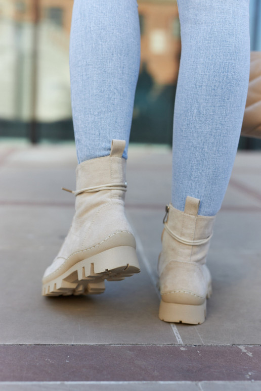 Stiefel aus Wildlederschuhen in der grauen Farbe Layden Stiefel aus Wildlederschuhen in der grauen Farbe Layden