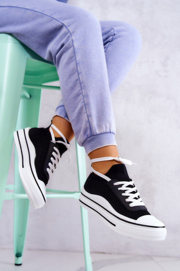 Sneakers mit sockenartiger Sohle in der Farbe Schwarz von Soren 2