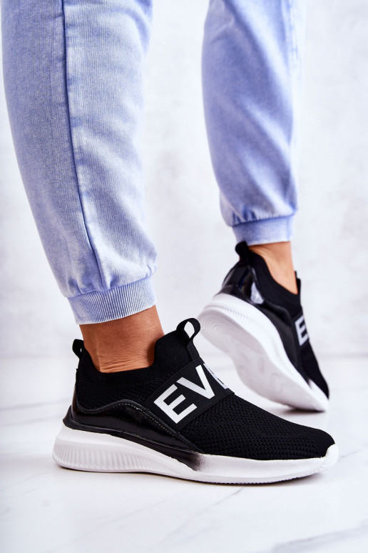 Loran Sportschuhe eines auffälligen Modells in schwarzer Farbe