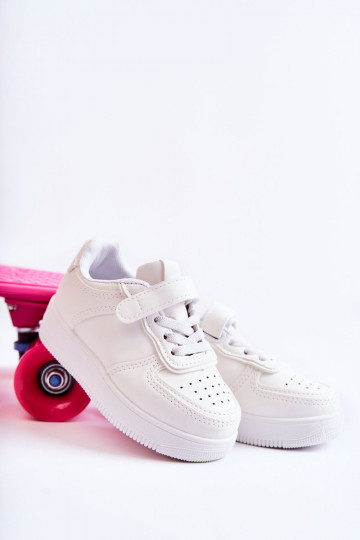 Kindersportschuhe mit Klebeverschlüssen in der Farbe Weiß Elike
