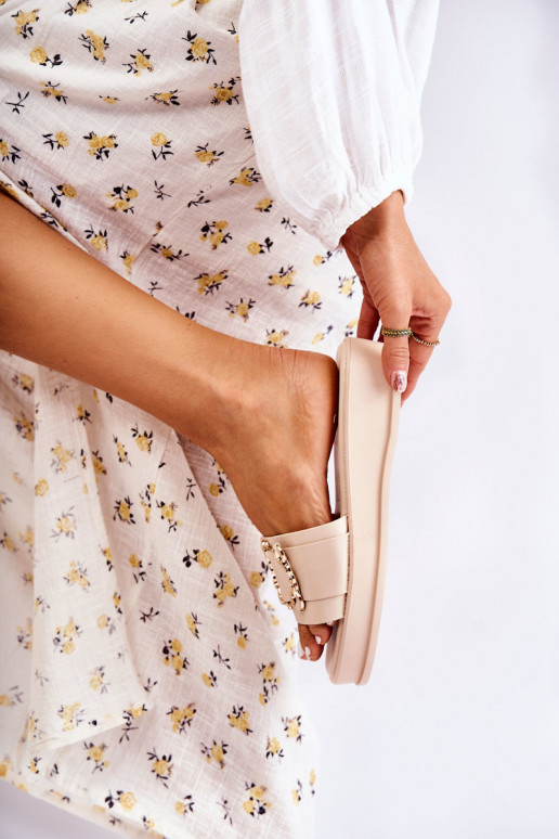 Modische Lederhausschuhe beige Farbe Adaline Modische Lederhausschuhe beige Farbe Adaline