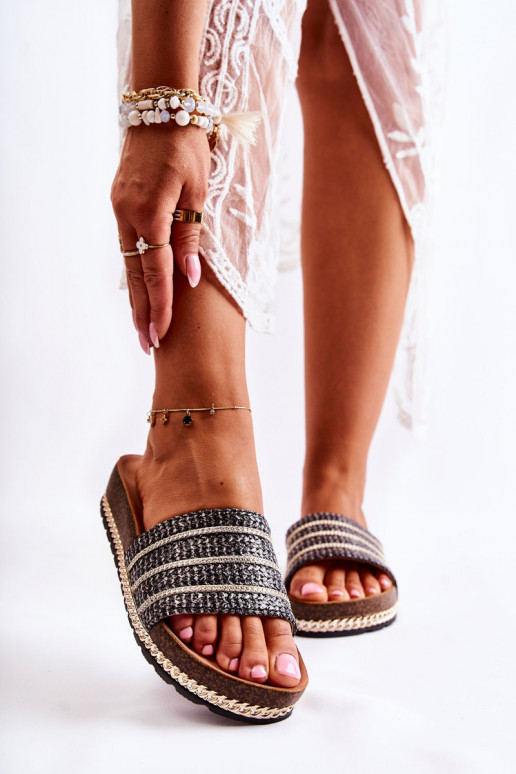 Klassisches Modell Hausschuhe mit Ketten in der schwarzen Farbe Maddy Klassisches Modell Hausschuhe mit Ketten in der schwarzen Farbe Maddy