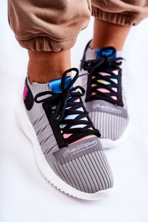 Klayra-Schuhe des Sneaker-Modells in grauer Farbe Klayra-Schuhe des Sneaker-Modells in grauer Farbe