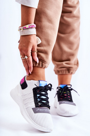 Weiße Klayra-Schuhe des Sneaker-Modells