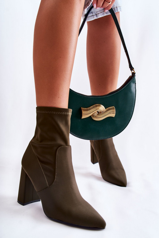 Stoffstiefel mit Absatz in der Farbe Khaki Amile Stoffstiefel mit Absatz in der Farbe Khaki Amile